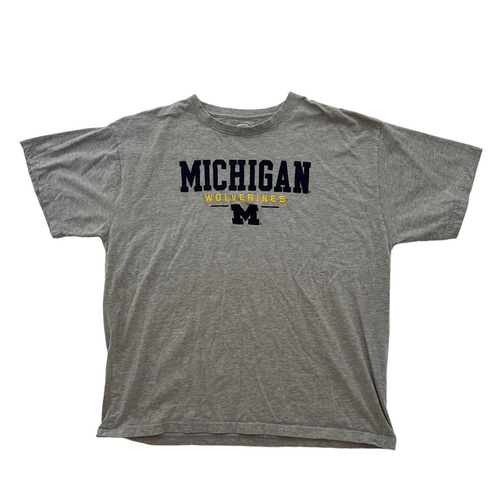 Pro Edge Michigan Wolverines Short Sleeve T-Shirt Gray Embroidered Logo Size 2XL